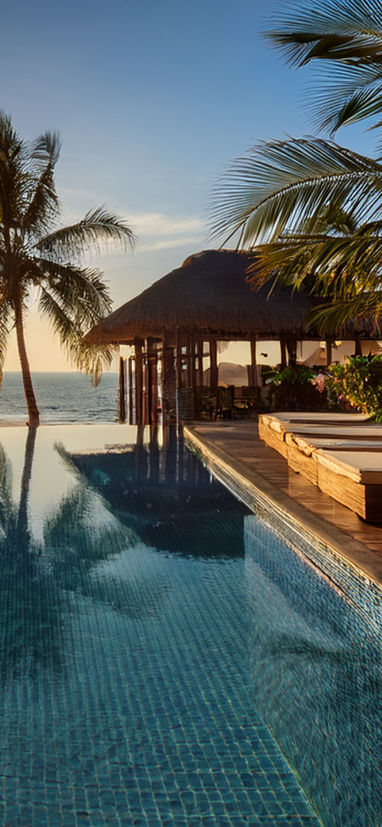 코사무이 리츠칼튼, 실라바디
리조트 프로모션